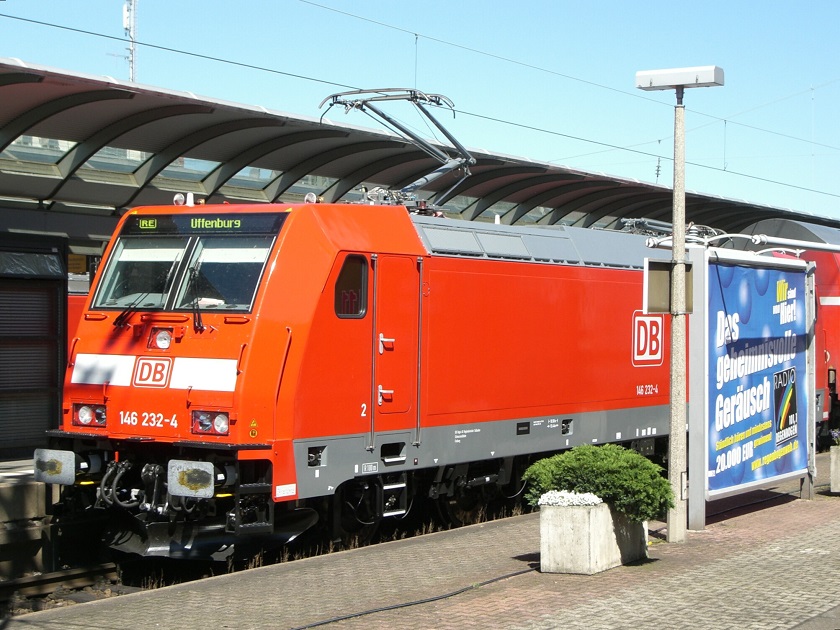 146 2324 der Deutschen Bahn auf www.frstrab.de www.nahverkehrin